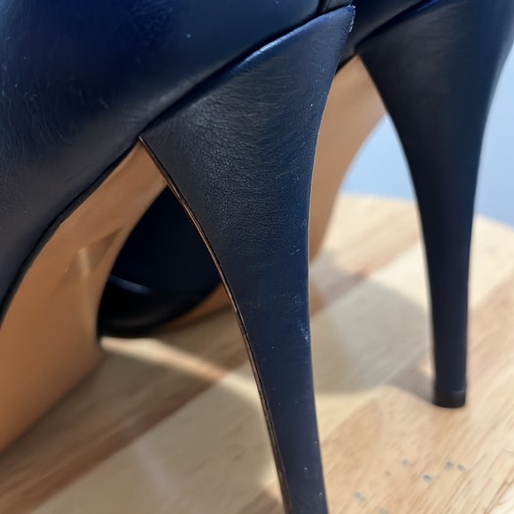 Coach Pumps Sz 8 - Picture 8 of 9